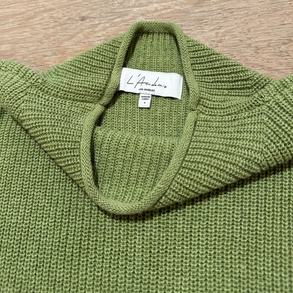 L'Academie Maja sleeveless sweater Knit Crop Top - Picture 4 of 13